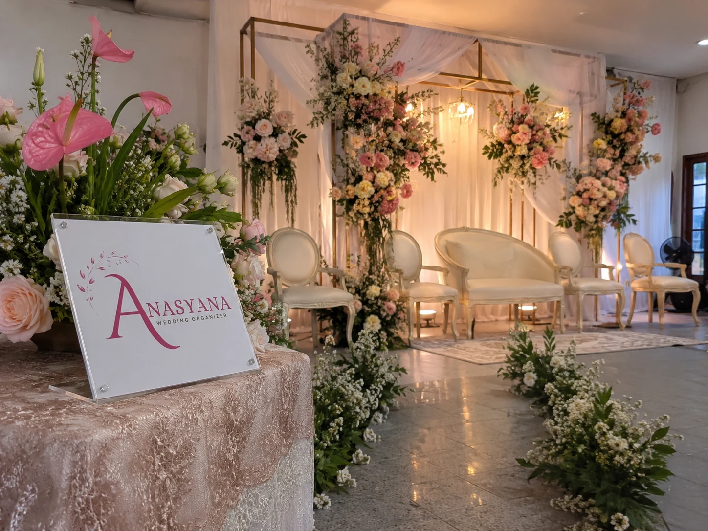 Gambar untuk Dekorasi Wedding Anasyana bernuansa floral soft luxury