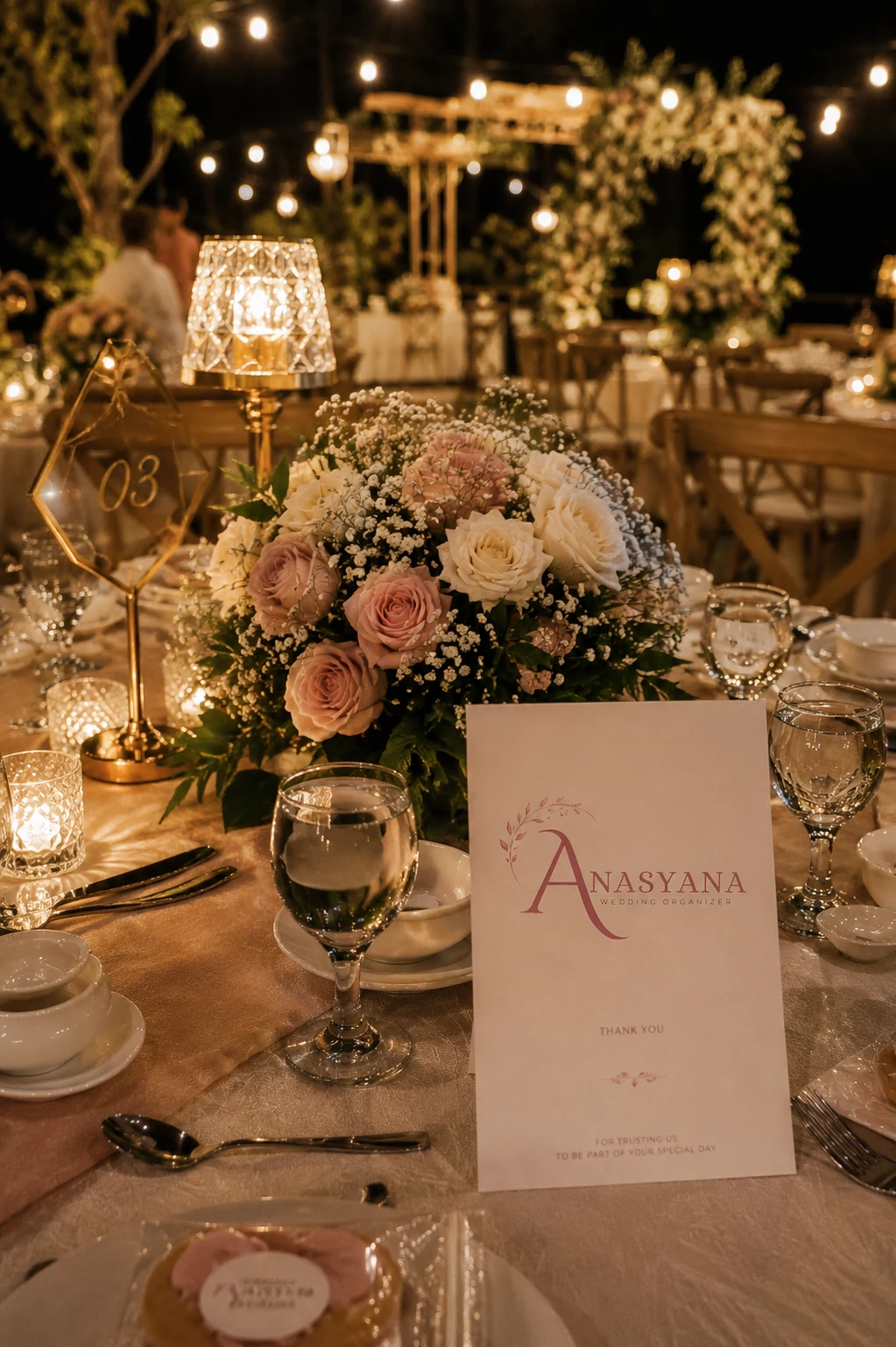 Gambar galeri reception night untuk inspirasi resepsi wedding Anasyana